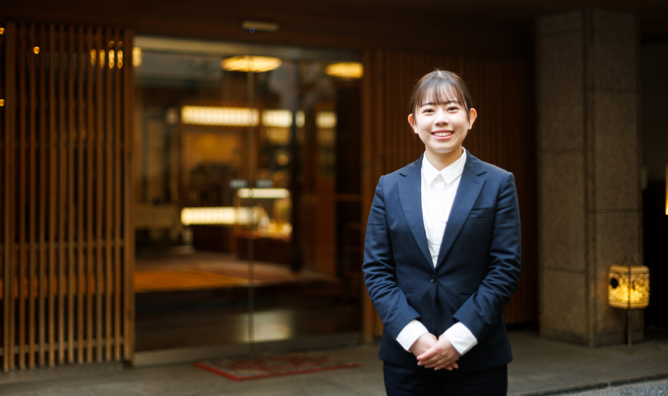 フロント（O.M.）さんのインタビュー写真